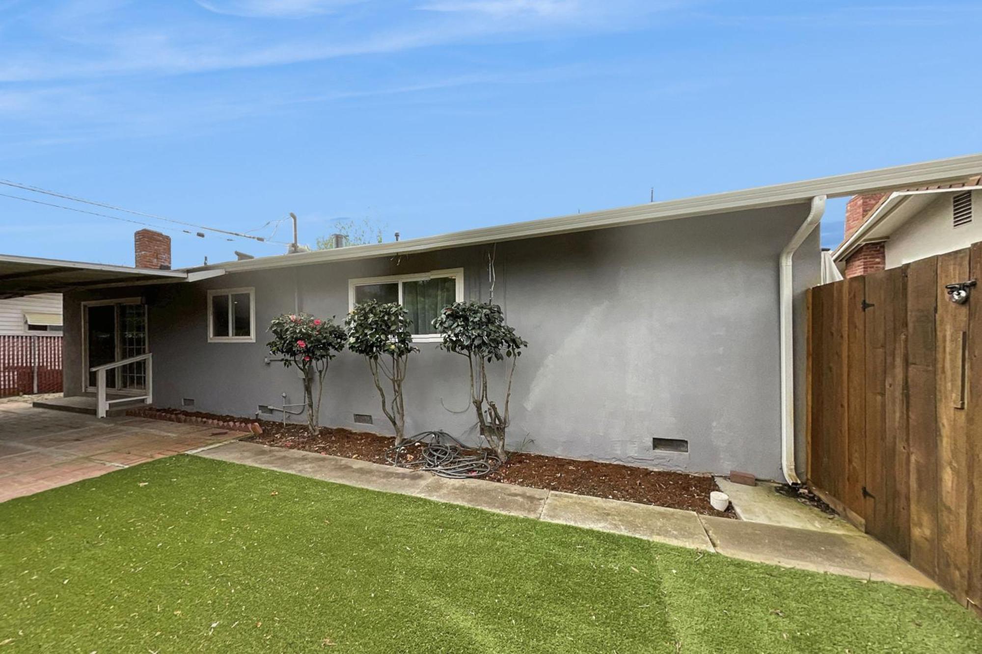 Sacramento Solace Exterior photo